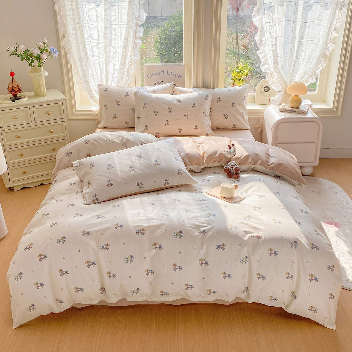 91家纺网 家纺一手货源 找家纺 黑马家居 2026新款13070全棉印花小清新卡通花卉四件套系列 马上有钱