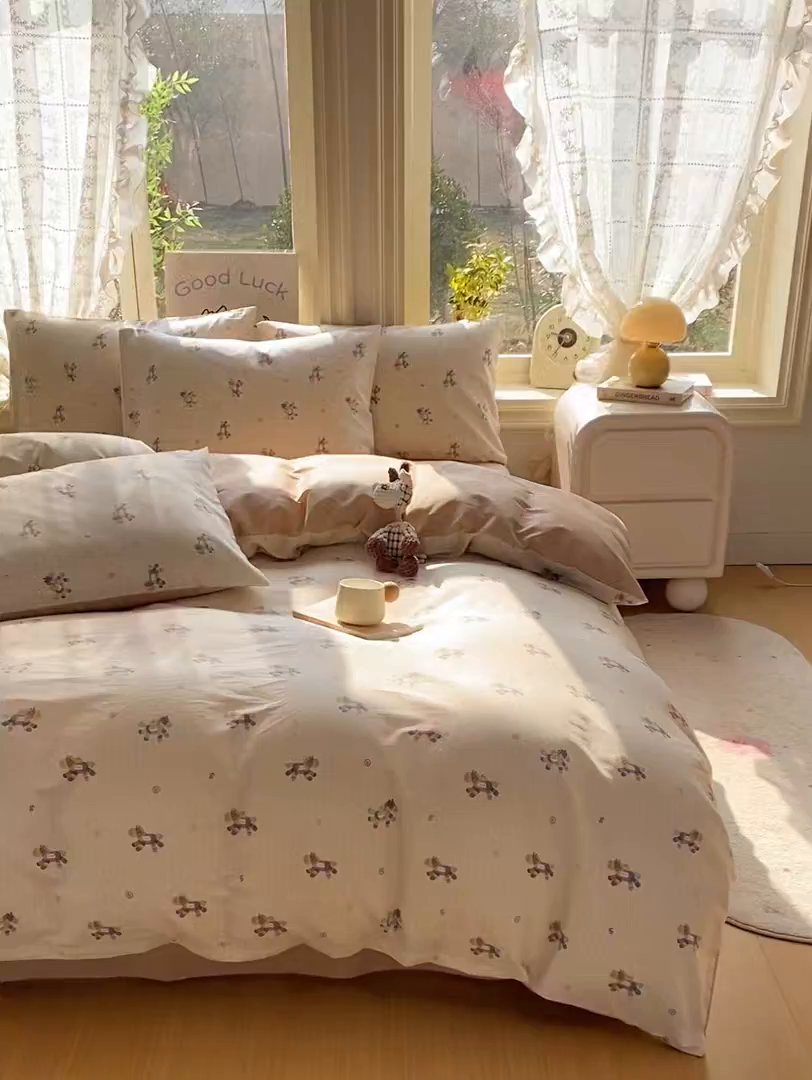 91家纺网 家纺一手货源 找家纺 黑马家居 2026新款13070全棉印花小清新卡通花卉四件套系列 马上有钱