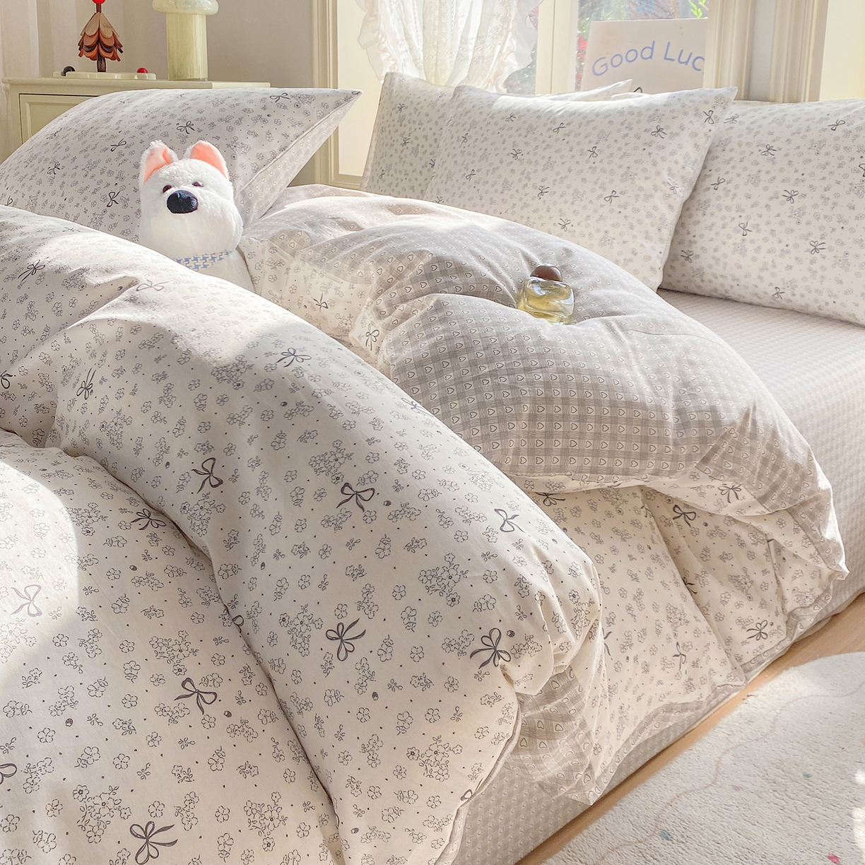 黑马家居 2026新款13070全棉印花小清新卡通花卉四件套系列 墨蝶