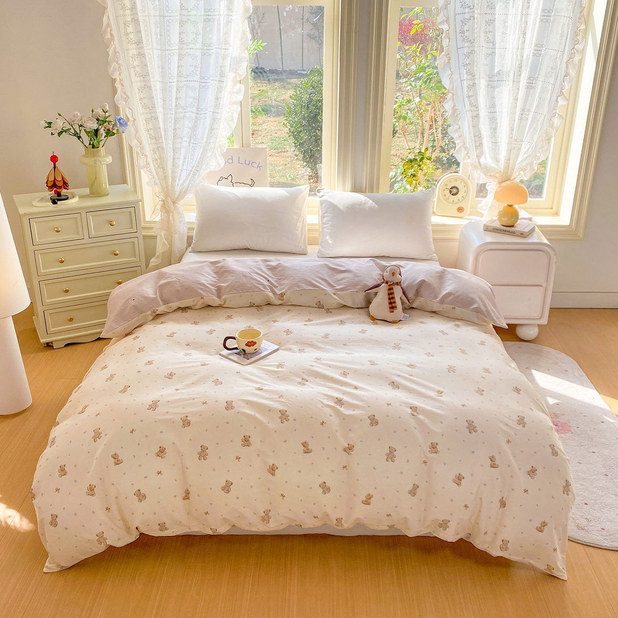 91家纺网 家纺一手货源 找家纺 黑马家居 2026新款13070全棉印花小清新卡通花卉四件套系列 泡泡熊