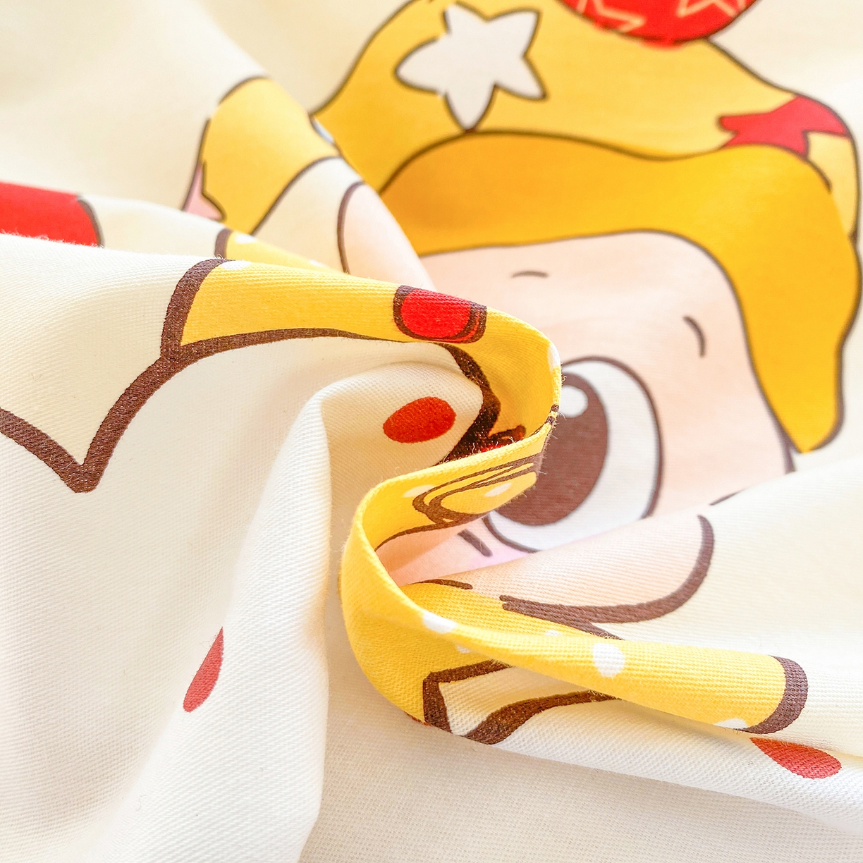 91家纺网 家纺一手货源 找家纺 黑马家居 2026新款13070全棉印花小清新卡通花卉四件套系列 晚安星星人