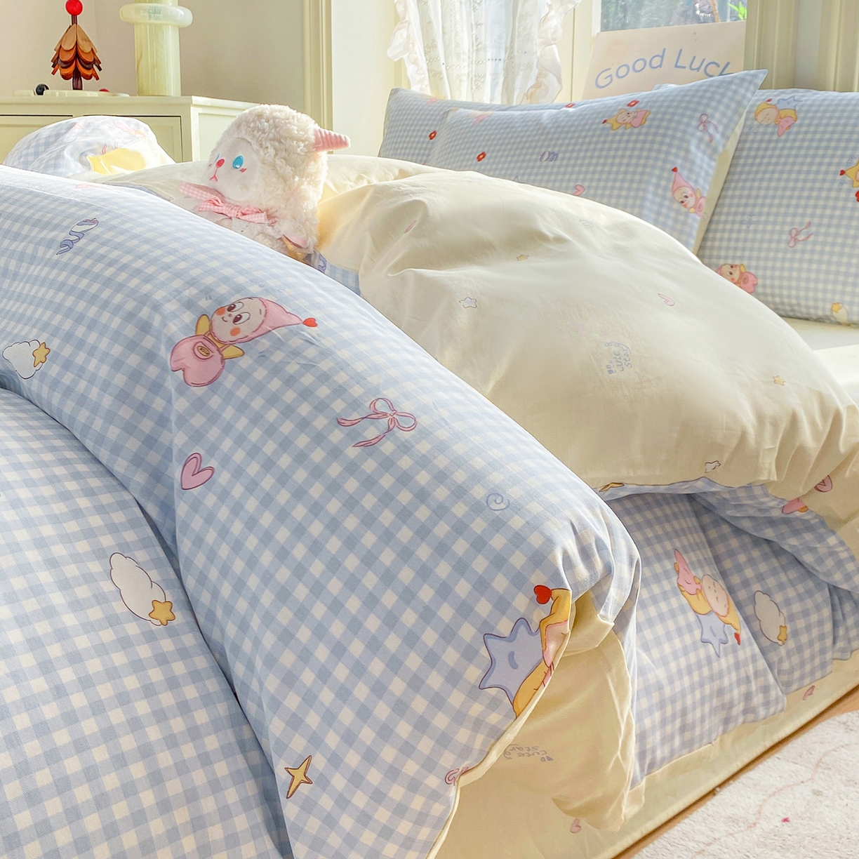 91家纺网 家纺一手货源 找家纺 黑马家居 2026新款13070全棉印花小清新卡通花卉四件套系列 星星宝贝