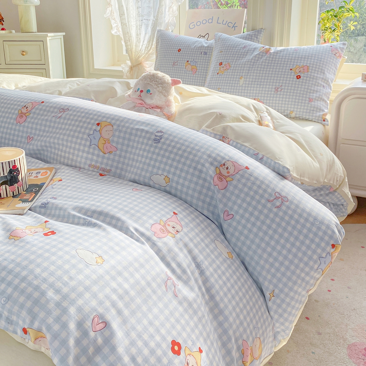 91家纺网 家纺一手货源 找家纺 黑马家居 2026新款13070全棉印花小清新卡通花卉四件套系列 星星宝贝