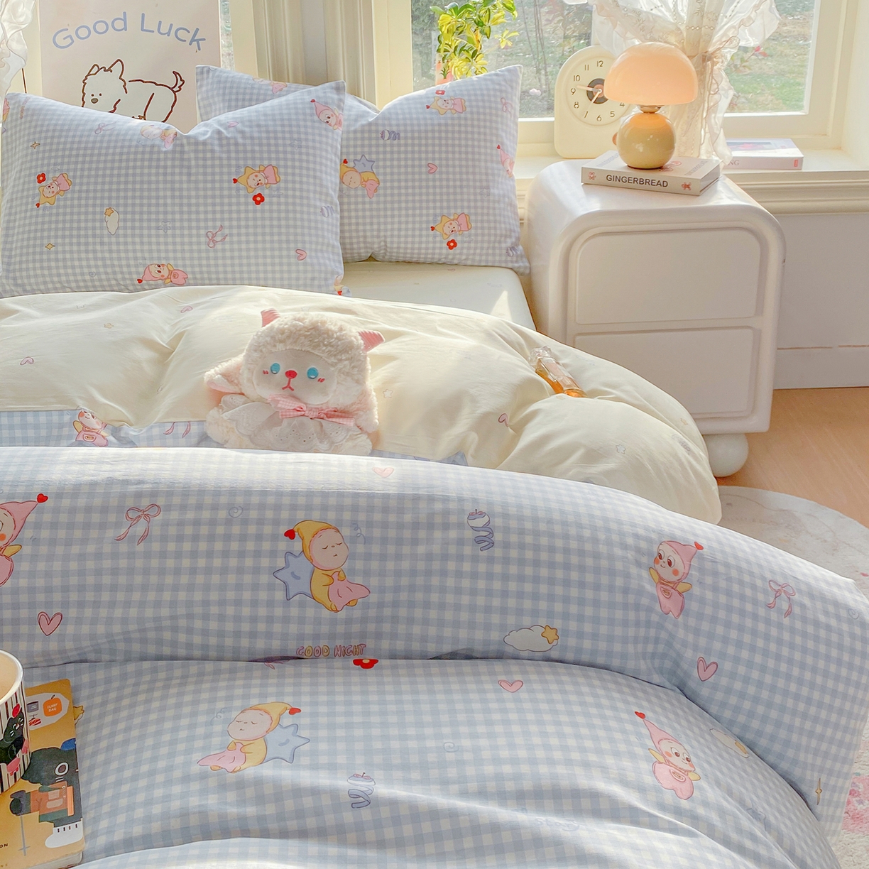 91家纺网 家纺一手货源 找家纺 黑马家居 2026新款13070全棉印花小清新卡通花卉四件套系列 星星宝贝