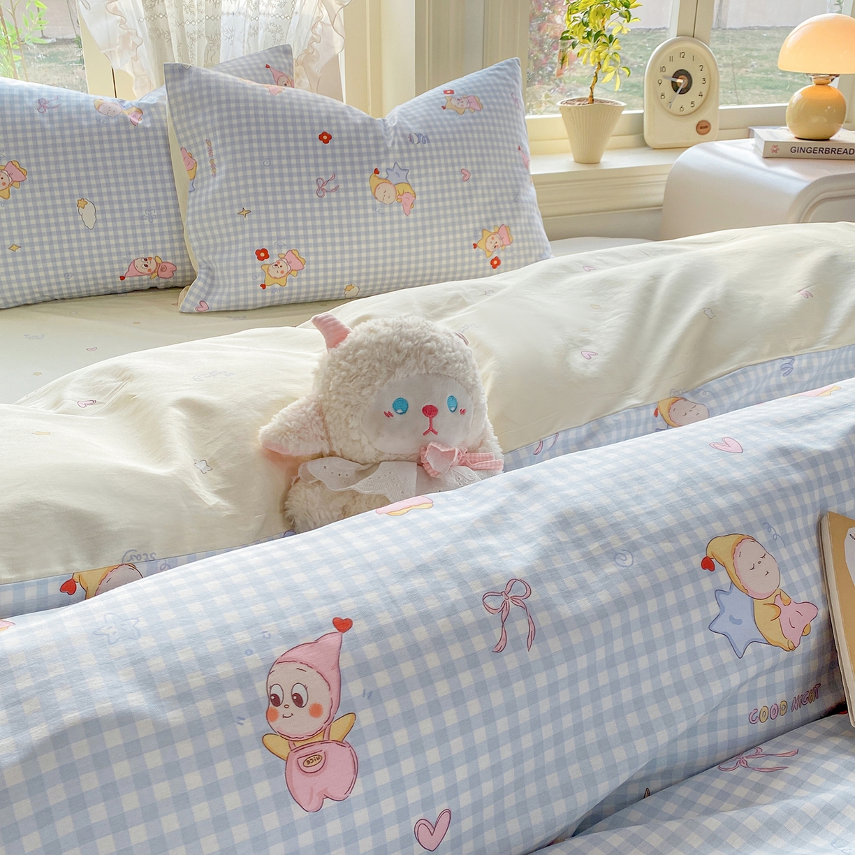 91家纺网 家纺一手货源 找家纺 黑马家居 2026新款13070全棉印花小清新卡通花卉四件套系列 星星宝贝