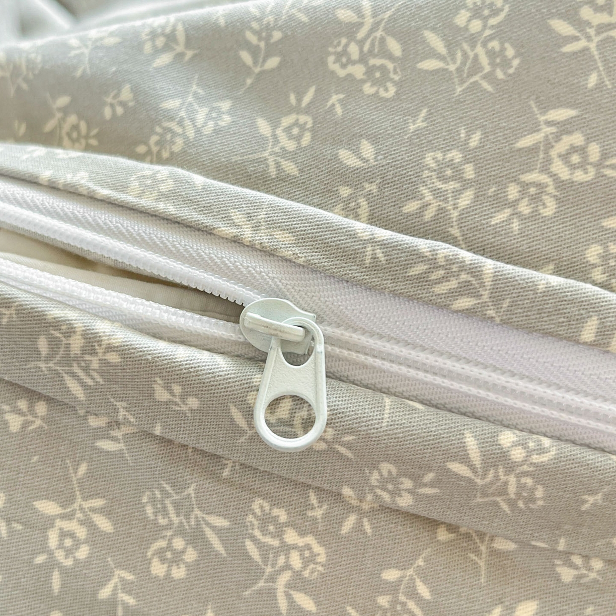 91家纺网 家纺一手货源 找家纺 柠馨 2026新款13372全棉纯棉印花四件套-薇丽 薇丽-彼岸-灰