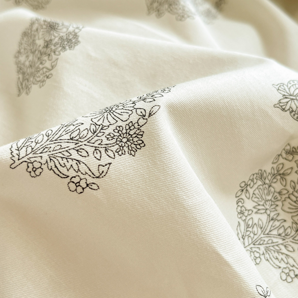 91家纺网 家纺一手货源 找家纺 柠馨 2026新款13372全棉纯棉印花四件套-薇丽 薇丽-梵音