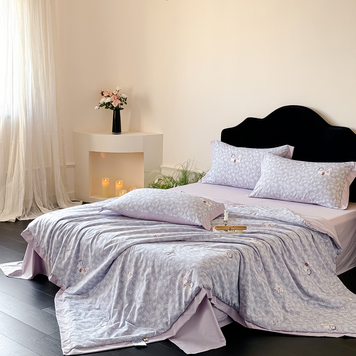 91家纺网 家纺一手货源 找家纺 迷尚家居 2026新款冰丝柔夏被四件套 花田兔紫