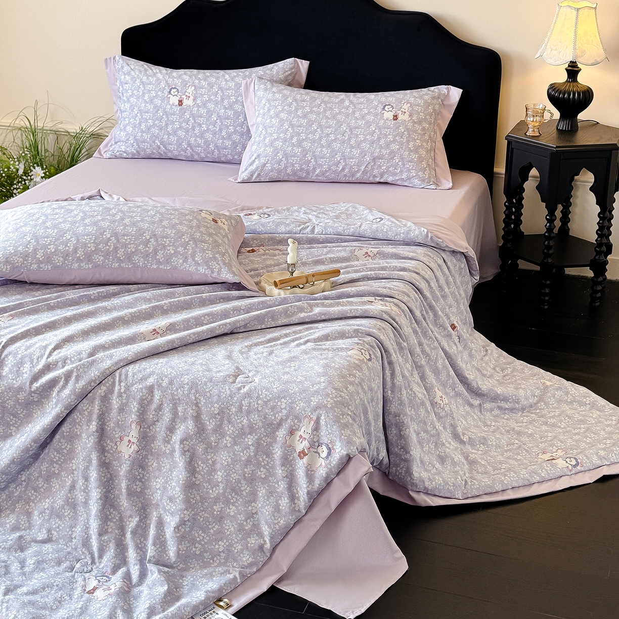 91家纺网 家纺一手货源 找家纺 迷尚家居 2026新款冰丝柔夏被四件套 花田兔紫