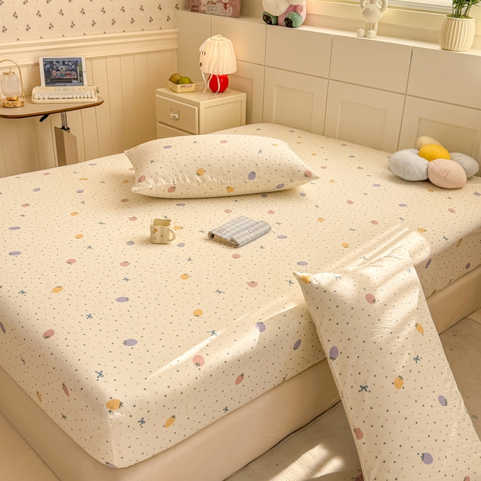 91家纺网 家纺一手货源 找家纺 朵朵家纺 2026新款A类超柔木棉印花单床笠单品学生宿舍床垫保护套床笠（床垫保护套可定制尺寸 ） 波点草莓