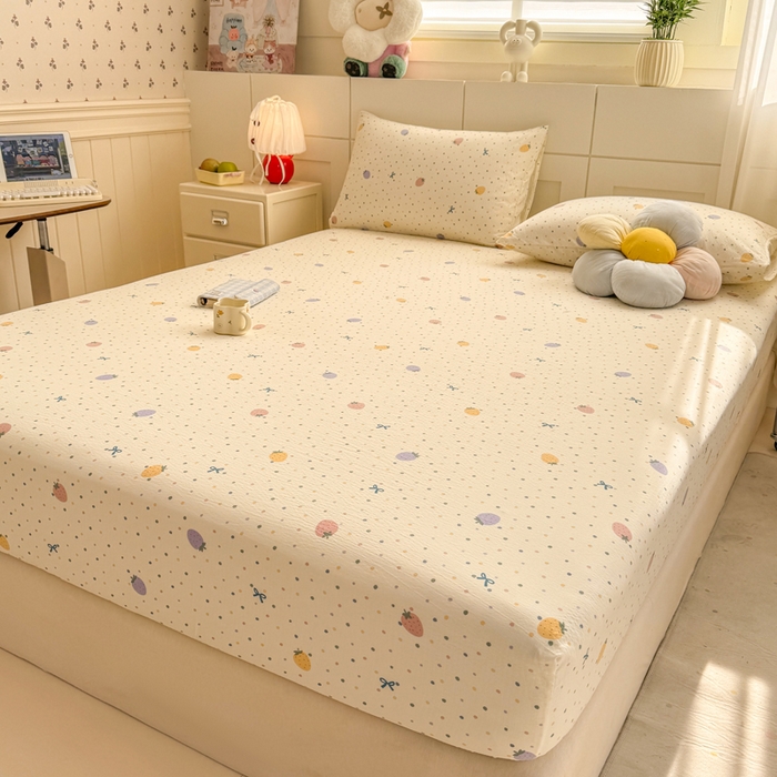 91家纺网 家纺一手货源 找家纺 朵朵家纺 2026新款A类超柔木棉印花单床笠单品学生宿舍床垫保护套床笠（床垫保护套可定制尺寸 ） 波点草莓