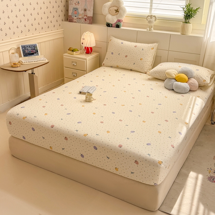 91家纺网 家纺一手货源 找家纺 朵朵家纺 2026新款A类超柔木棉印花单床笠单品学生宿舍床垫保护套床笠（床垫保护套可定制尺寸 ） 波点草莓