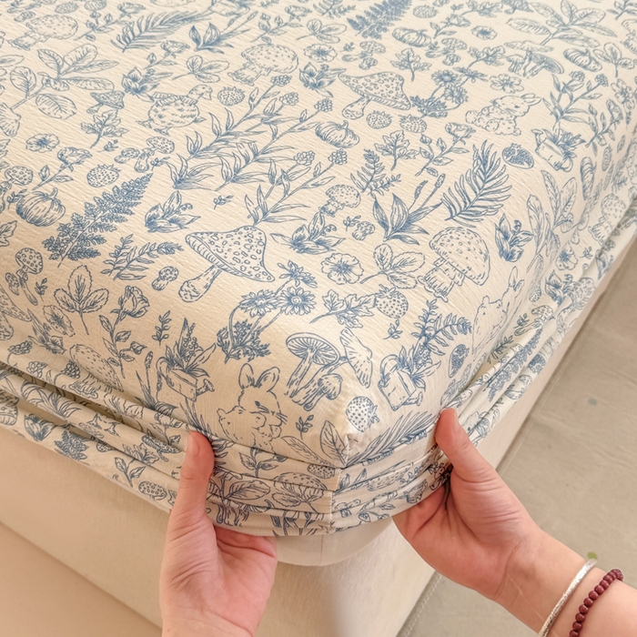 91家纺网 家纺一手货源 找家纺 朵朵家纺 2026新款A类超柔木棉印花单床笠单品学生宿舍床垫保护套床笠（床垫保护套可定制尺寸 ） 森林密语
