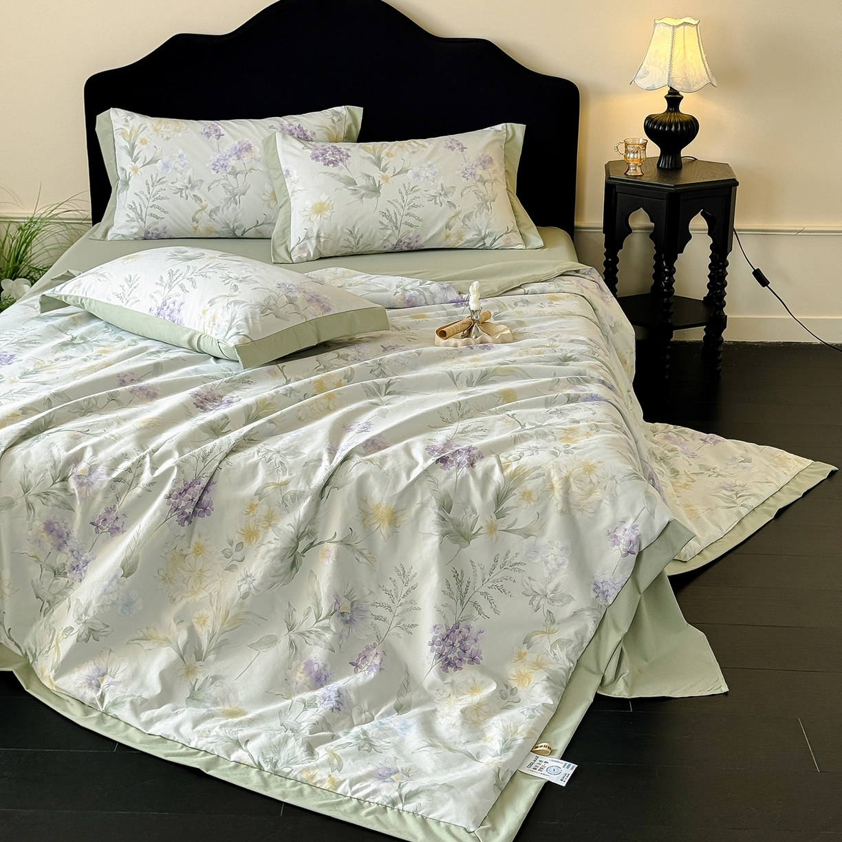 91家纺网 家纺一手货源 找家纺 迷尚家居 2026新款冰丝柔夏被四件套 绿野