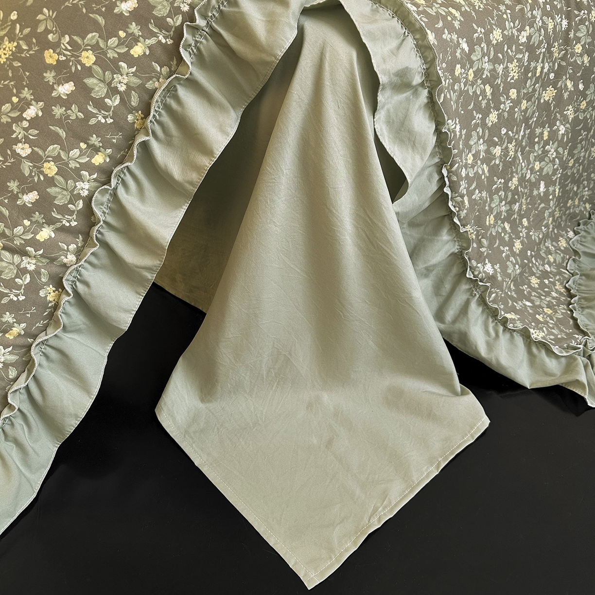 91家纺网 家纺一手货源 找家纺 （总）迷尚家居 2026新款云朵棉印花花边夏被四件套