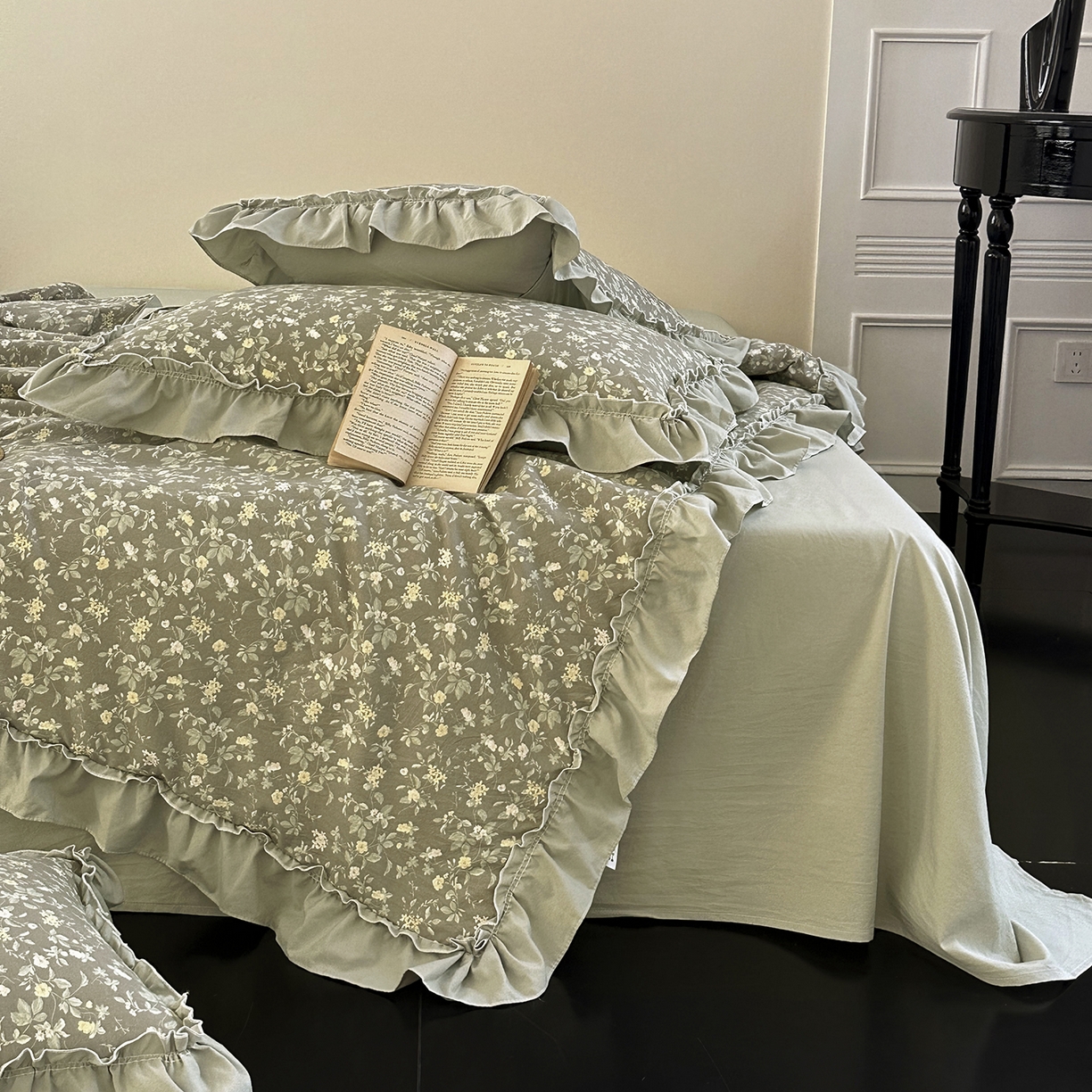 91家纺网 家纺一手货源 找家纺 （总）迷尚家居 2026新款云朵棉印花花边夏被四件套