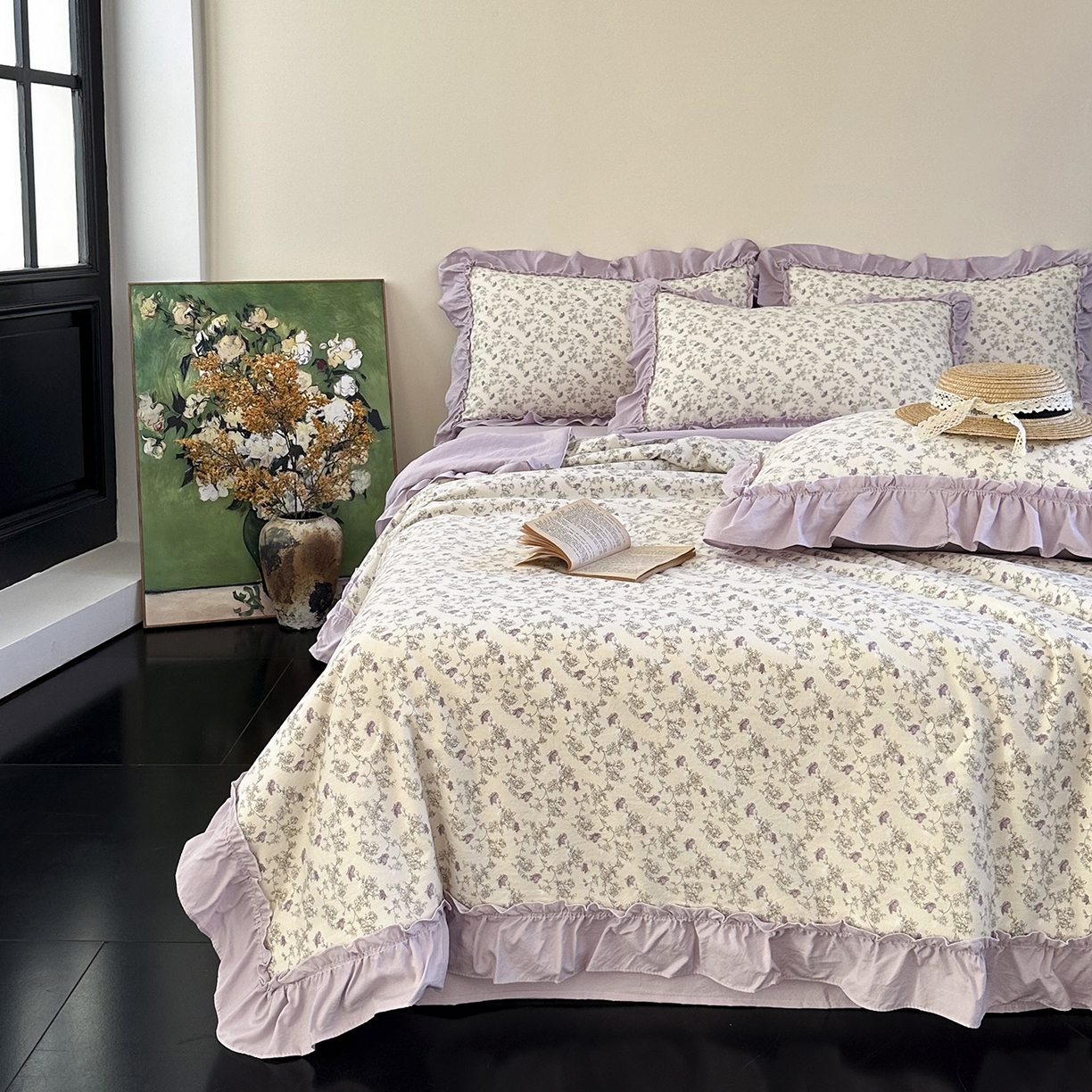 91家纺网 家纺一手货源 找家纺 迷尚家居 2026新款云朵棉印花花边夏被四件套 巴黎春天