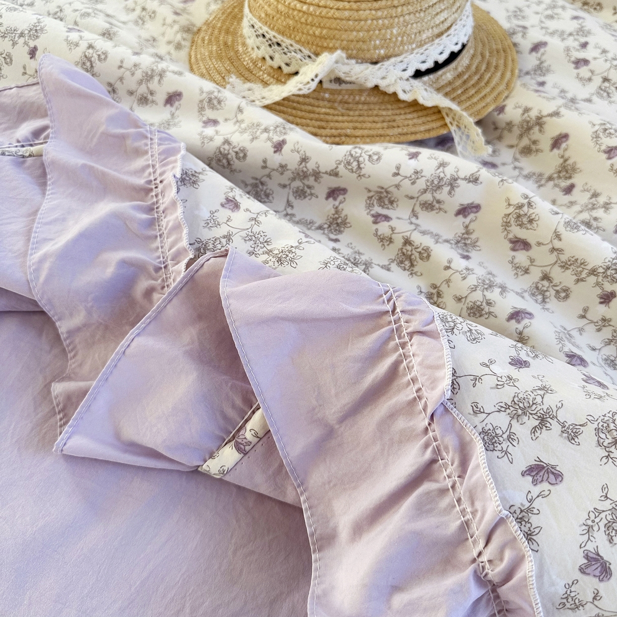 91家纺网 家纺一手货源 找家纺 迷尚家居 2026新款云朵棉印花花边夏被四件套 巴黎春天