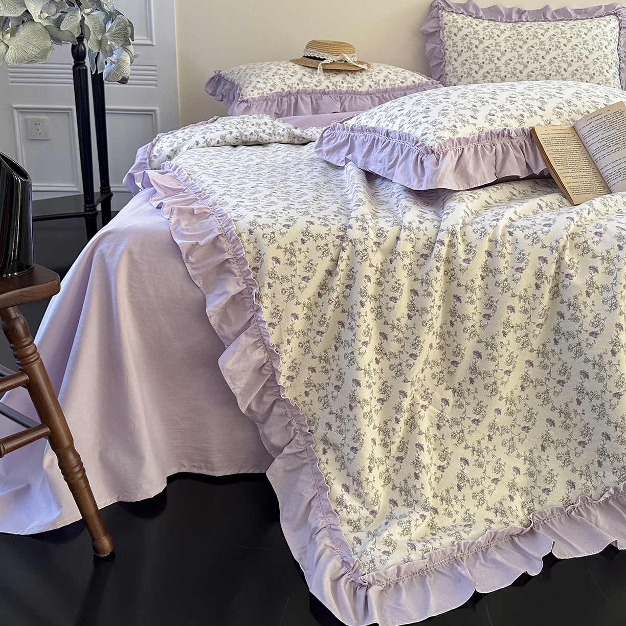 91家纺网 家纺一手货源 找家纺 迷尚家居 2026新款云朵棉印花花边夏被四件套 巴黎春天