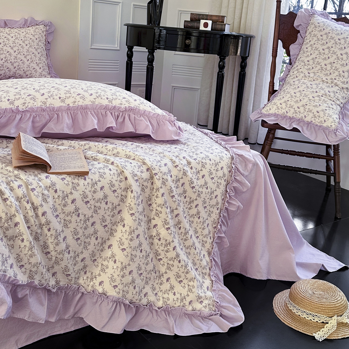 91家纺网 家纺一手货源 找家纺 迷尚家居 2026新款云朵棉印花花边夏被四件套 巴黎春天