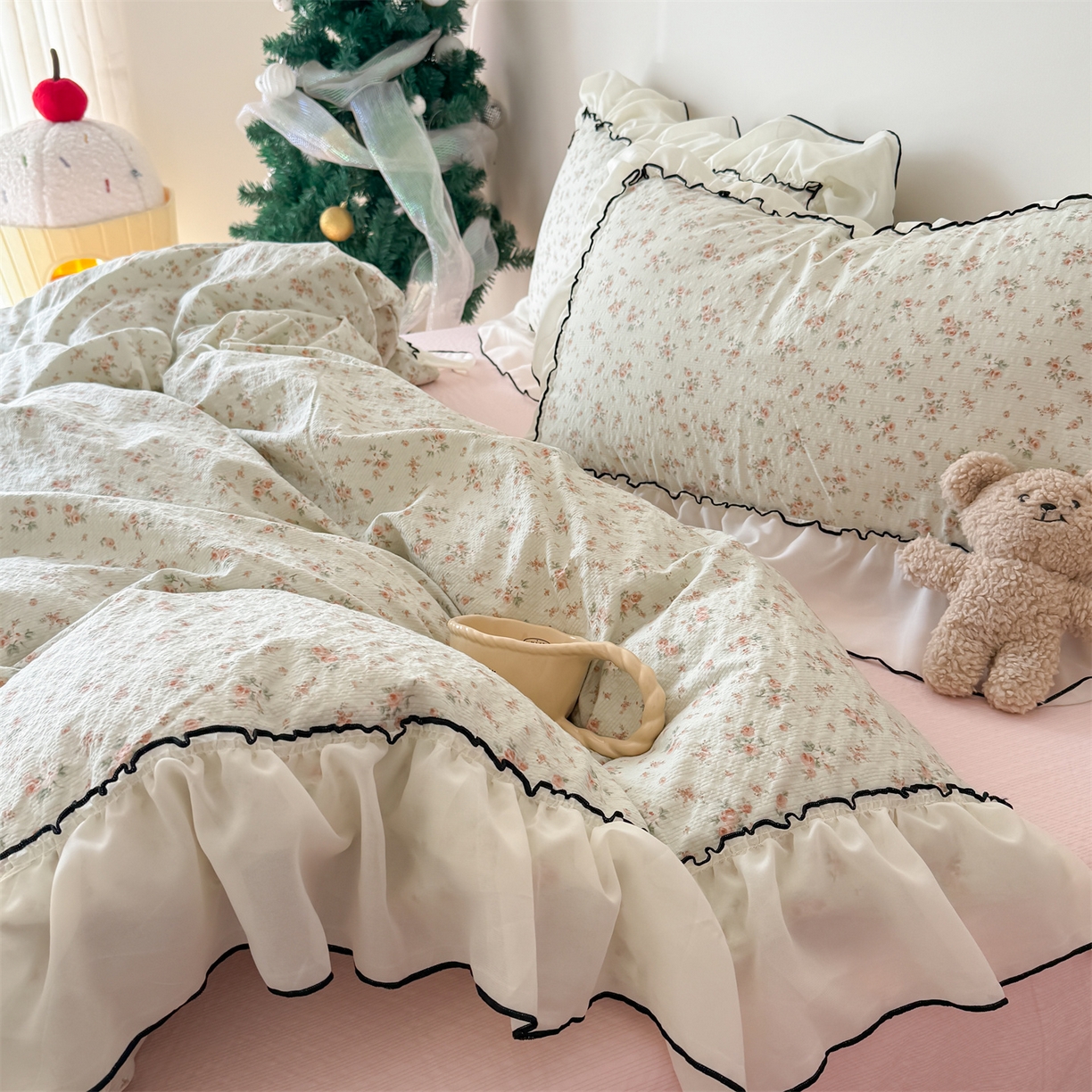 91家纺网 家纺一手货源 找家纺 吾欢心 2026春夏新款韩版雪纺花边泡芙双层纱四件套 花未央