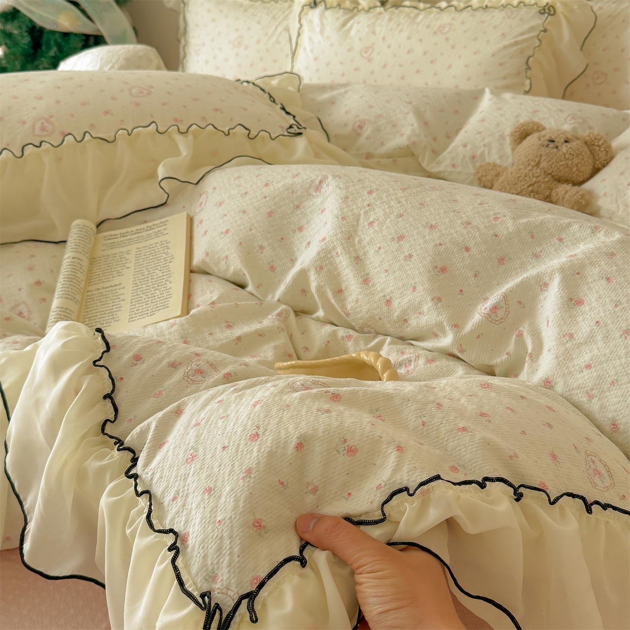 91家纺网 家纺一手货源 找家纺 吾欢心 2026春夏新款韩版雪纺花边泡芙双层纱四件套 蜜爱甜心