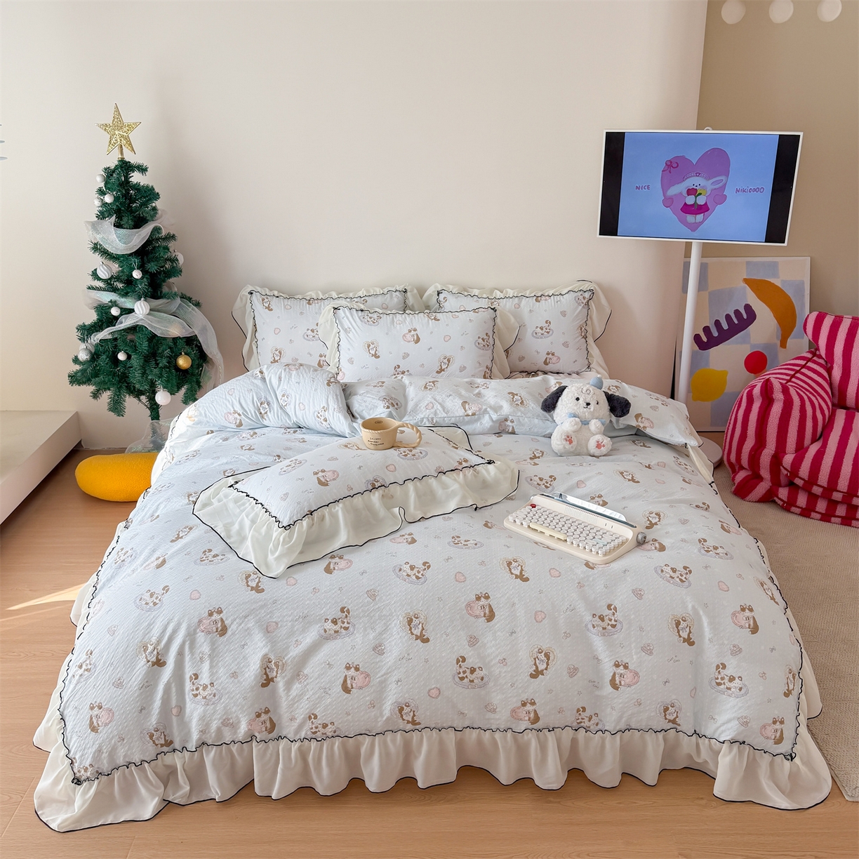 91家纺网 家纺一手货源 找家纺 吾欢心 2026春夏新款韩版雪纺花边泡芙双层纱四件套 猫咪乐园