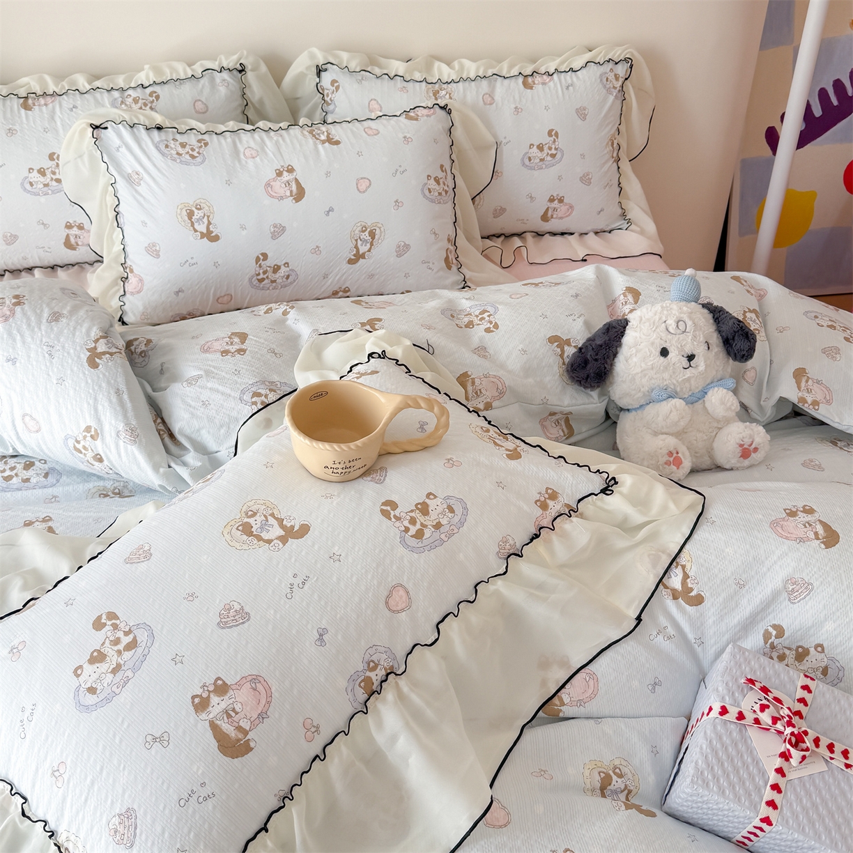 91家纺网 家纺一手货源 找家纺 吾欢心 2026春夏新款韩版雪纺花边泡芙双层纱四件套 猫咪乐园