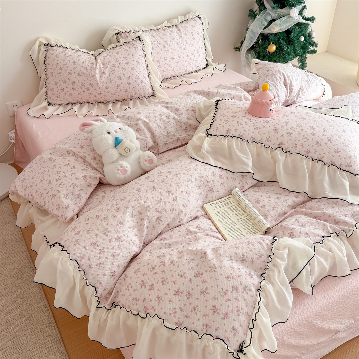 91家纺网 家纺一手货源 找家纺 吾欢心 2026春夏新款韩版雪纺花边泡芙双层纱四件套 海棠物语