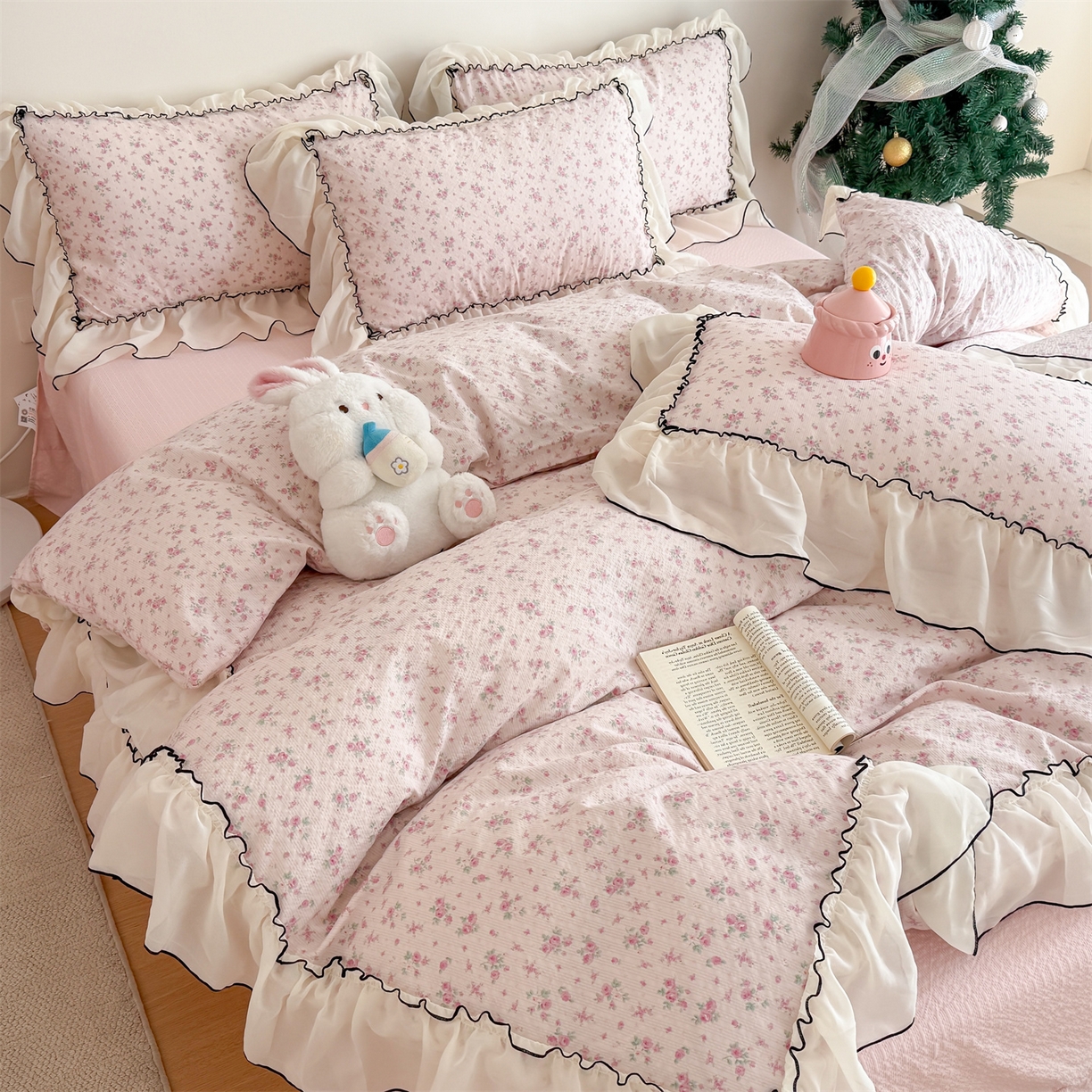 91家纺网 家纺一手货源 找家纺 吾欢心 2026春夏新款韩版雪纺花边泡芙双层纱四件套 海棠物语