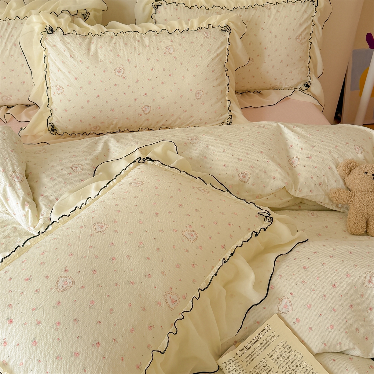 91家纺网 家纺一手货源 找家纺 吾欢心 2026春夏新款韩版雪纺花边泡芙双层纱四件套 蜜爱甜心