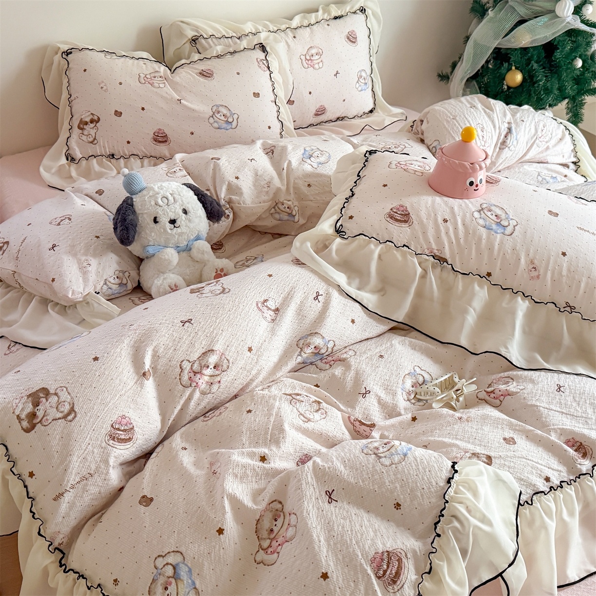 91家纺网 家纺一手货源 找家纺 吾欢心 2026春夏新款韩版雪纺花边泡芙双层纱四件套 奶萌小狗