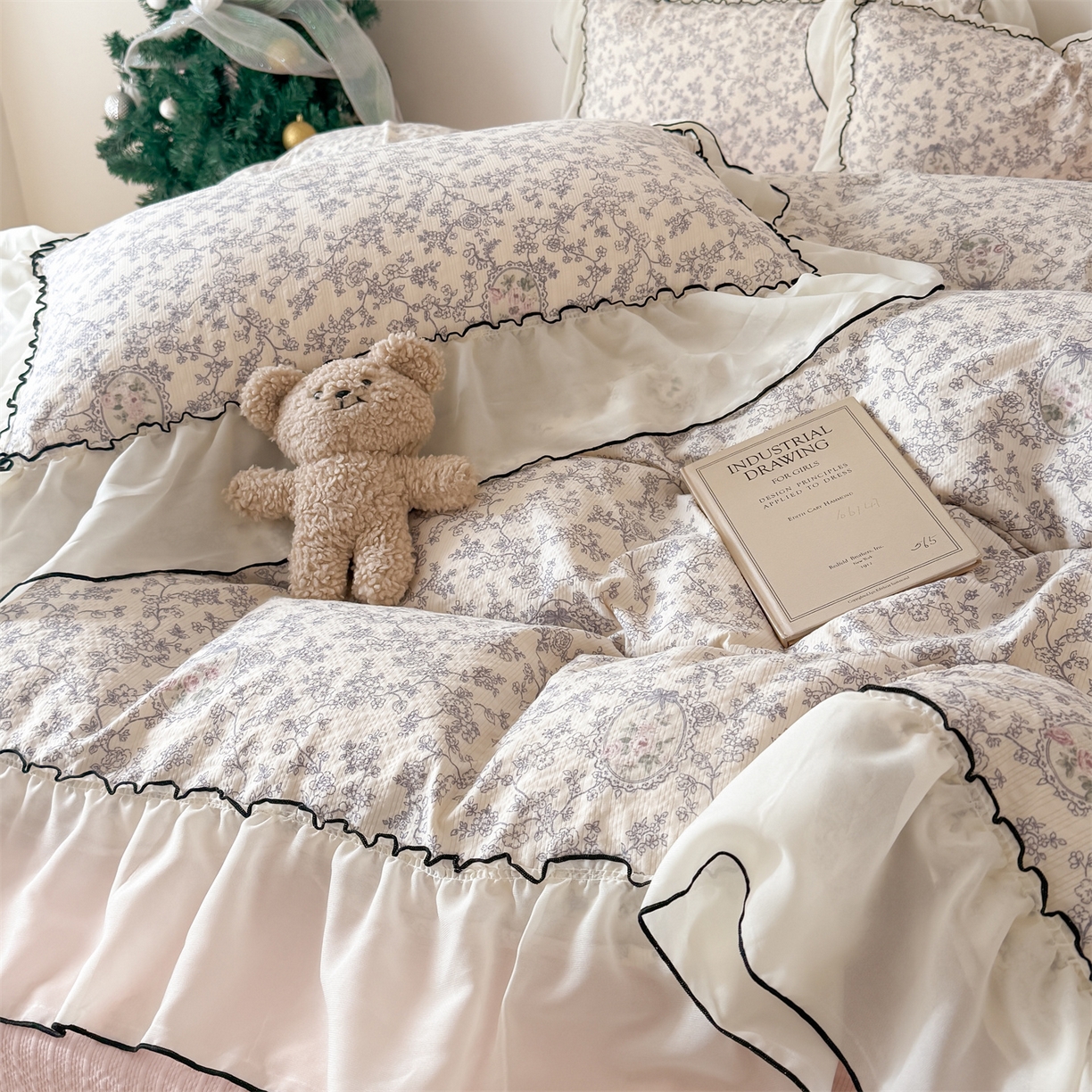 91家纺网 家纺一手货源 找家纺 吾欢心 2026春夏新款韩版雪纺花边泡芙双层纱四件套 花期