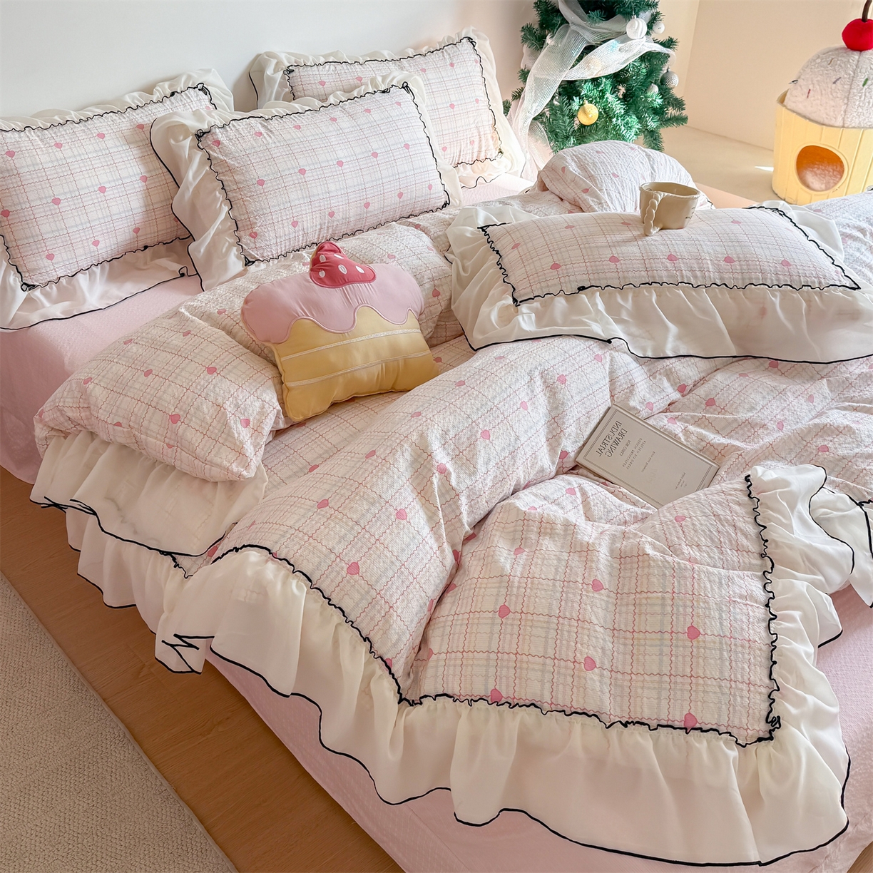 91家纺网 家纺一手货源 找家纺 吾欢心 2026春夏新款韩版雪纺花边泡芙双层纱四件套 甜蜜爱心