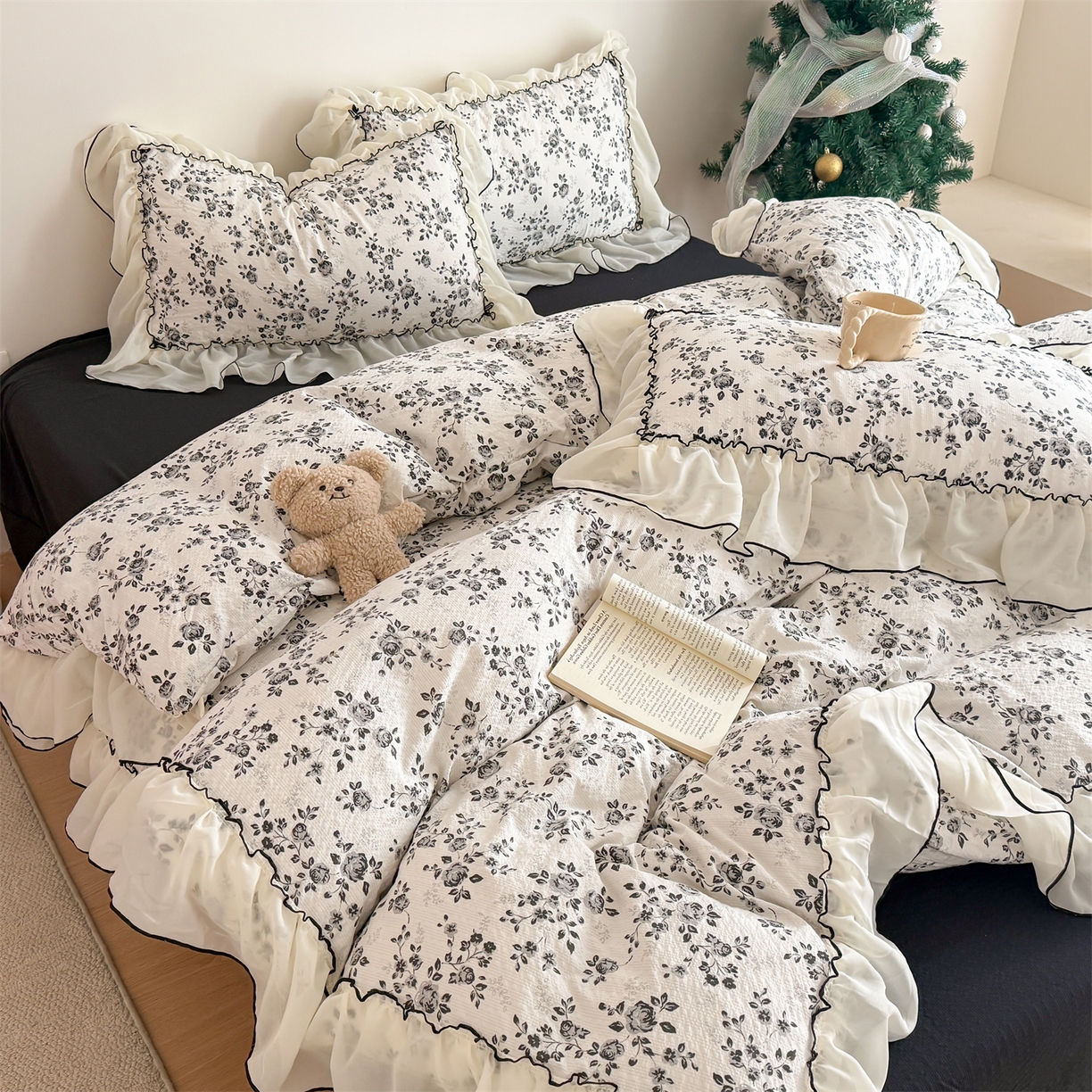 91家纺网 家纺一手货源 找家纺 吾欢心 2026春夏新款韩版雪纺花边泡芙双层纱四件套 赫本