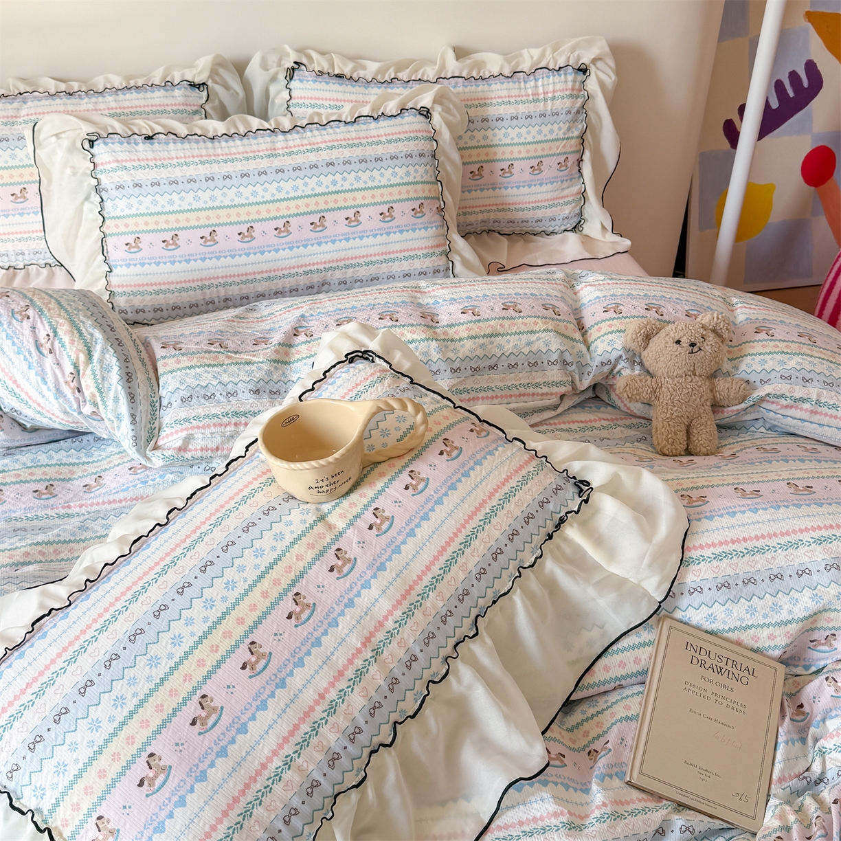 91家纺网 家纺一手货源 找家纺 吾欢心 2026春夏新款韩版雪纺花边泡芙双层纱四件套 费尔岛小马