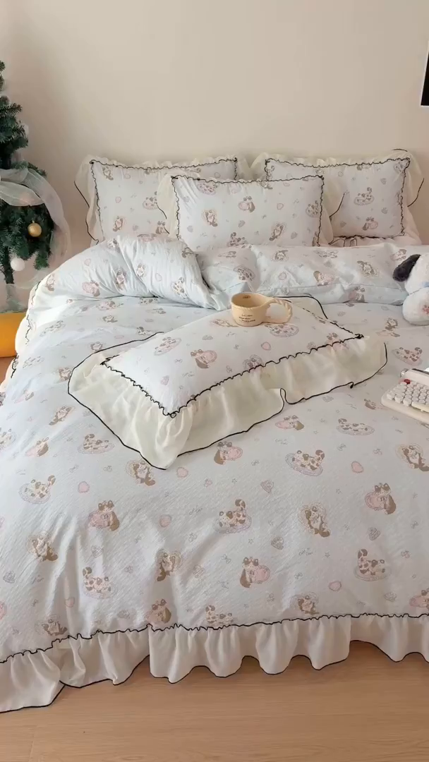 91家纺网 家纺一手货源 找家纺 吾欢心 2026春夏新款韩版雪纺花边泡芙双层纱四件套 奶萌小狗