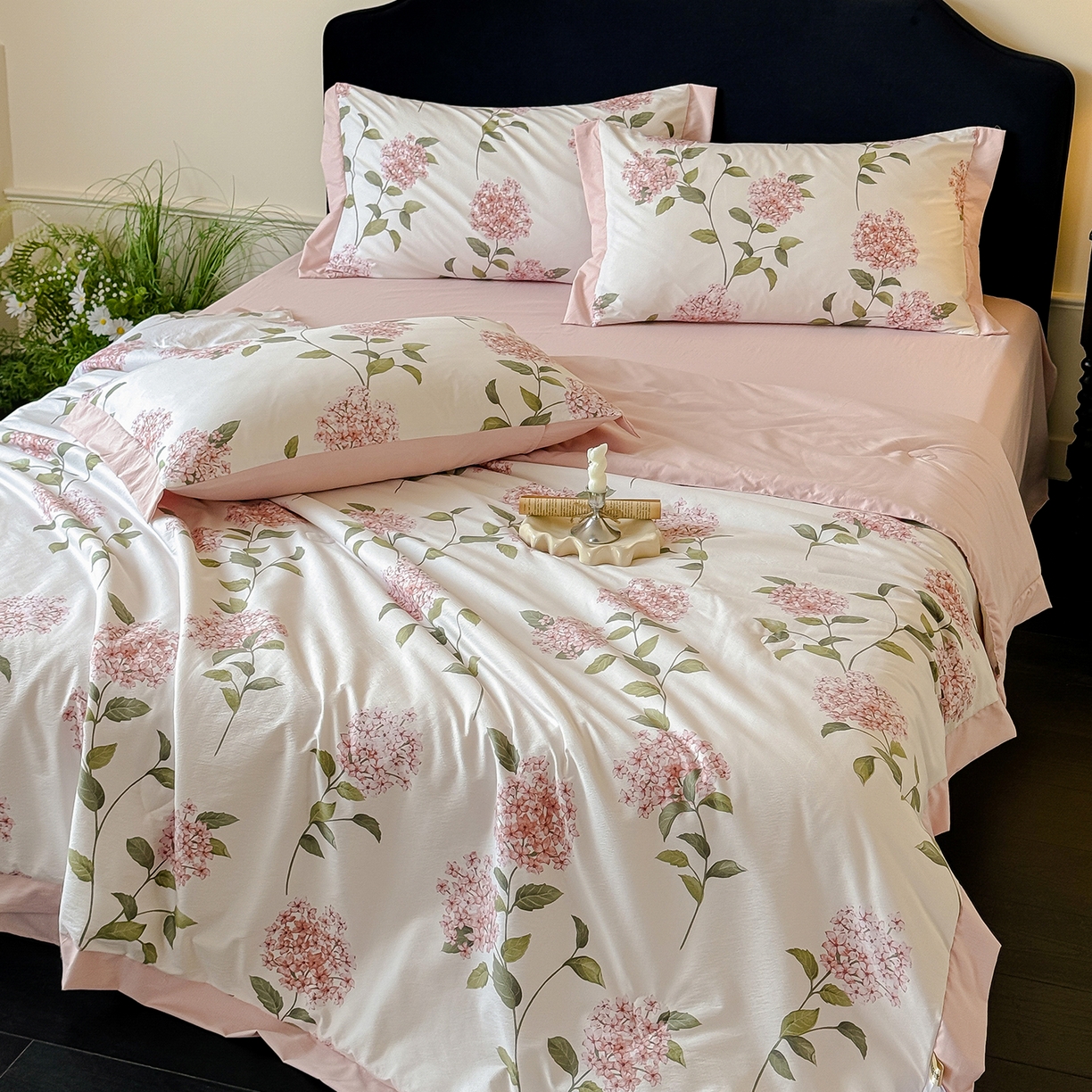 91家纺网 家纺一手货源 找家纺 迷尚家居 2026新款冰丝柔夏被四件套 绣球