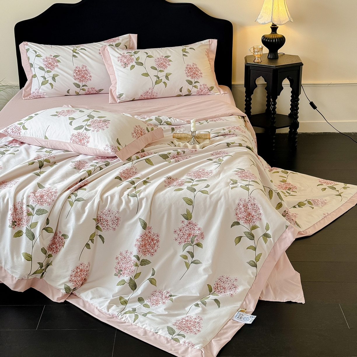 91家纺网 家纺一手货源 找家纺 迷尚家居 2026新款冰丝柔夏被四件套 绣球