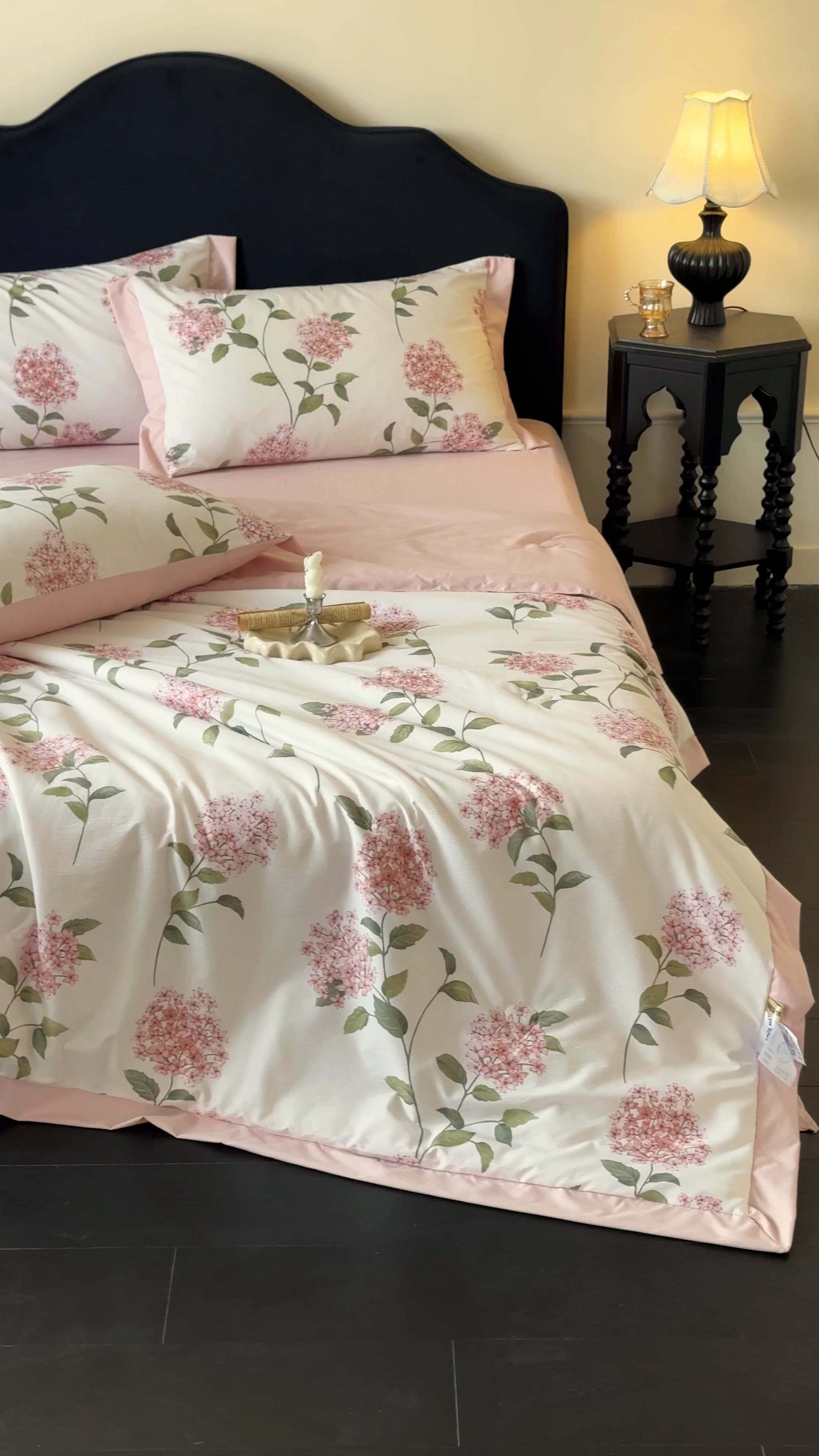 91家纺网 家纺一手货源 找家纺 迷尚家居 2026新款冰丝柔夏被四件套 绣球