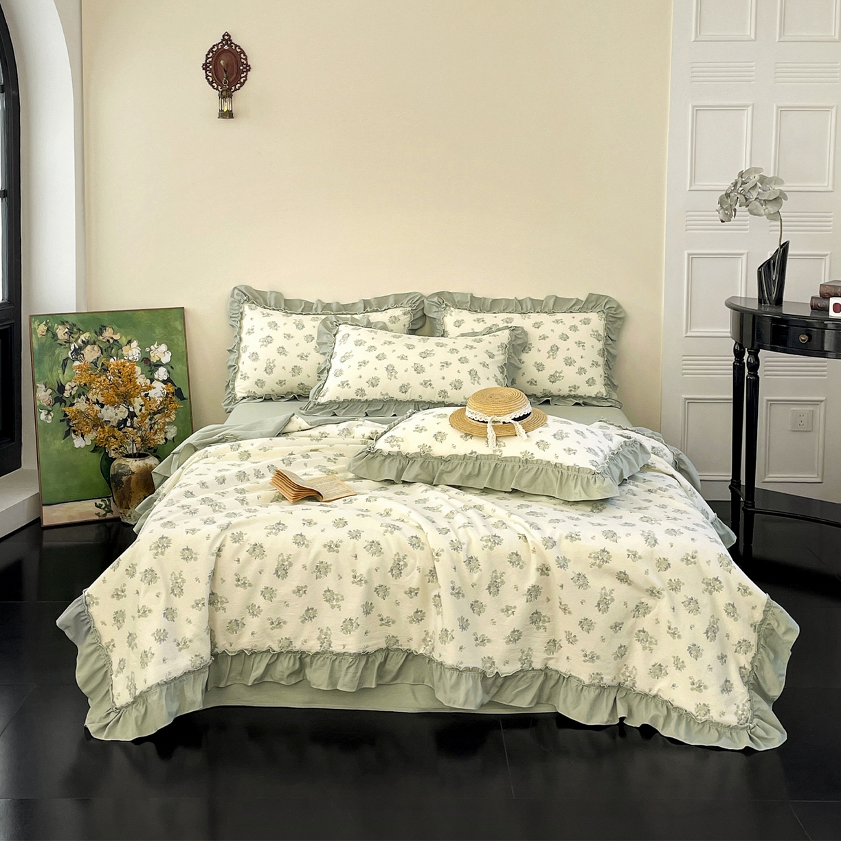 91家纺网 家纺一手货源 找家纺 迷尚家居 2026新款云朵棉印花花边夏被四件套 南烟