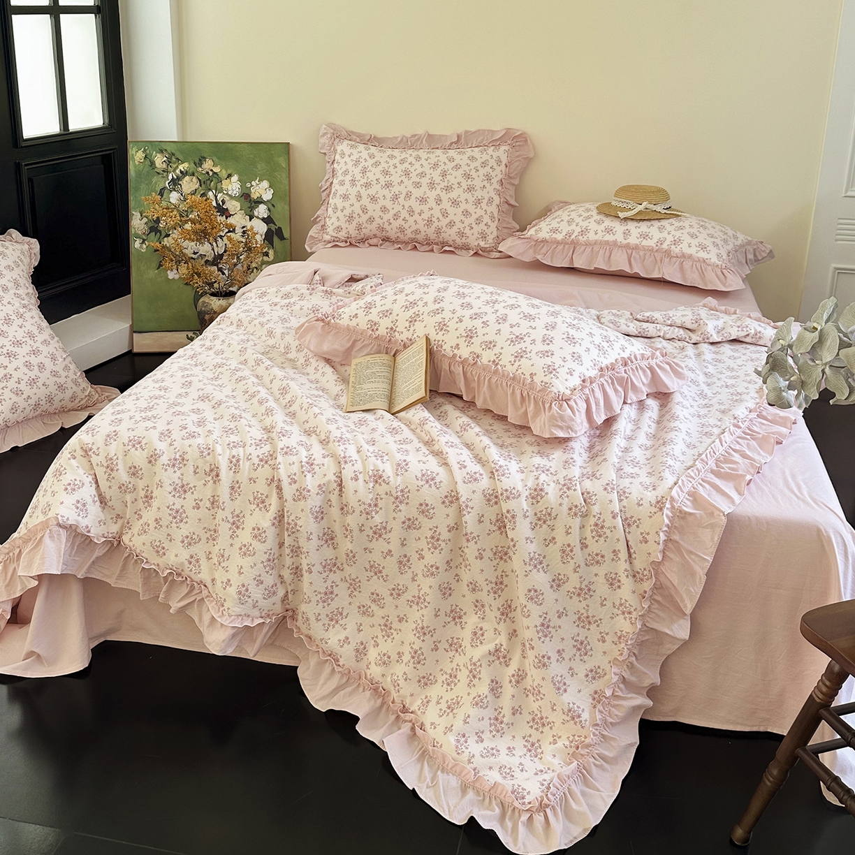 91家纺网 家纺一手货源 找家纺 迷尚家居 2026新款云朵棉印花花边夏被四件套 七分甜