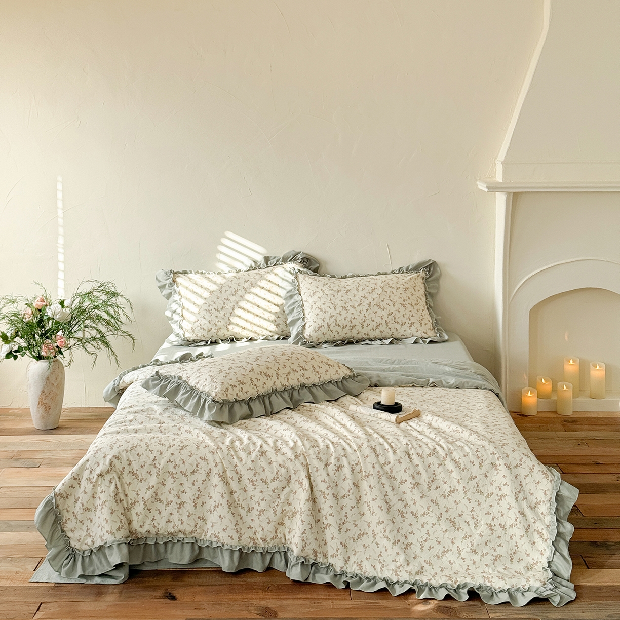 91家纺网 家纺一手货源 找家纺 迷尚家居 2026新款云朵棉印花花边夏被四件套 惜花