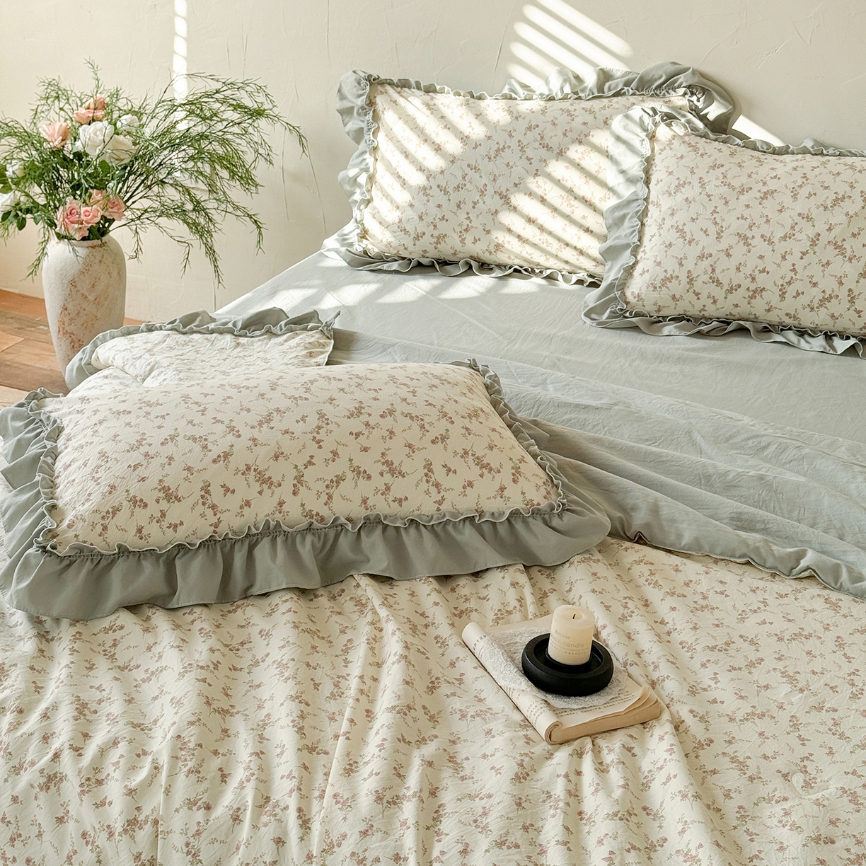 91家纺网 家纺一手货源 找家纺 迷尚家居 2026新款云朵棉印花花边夏被四件套 惜花