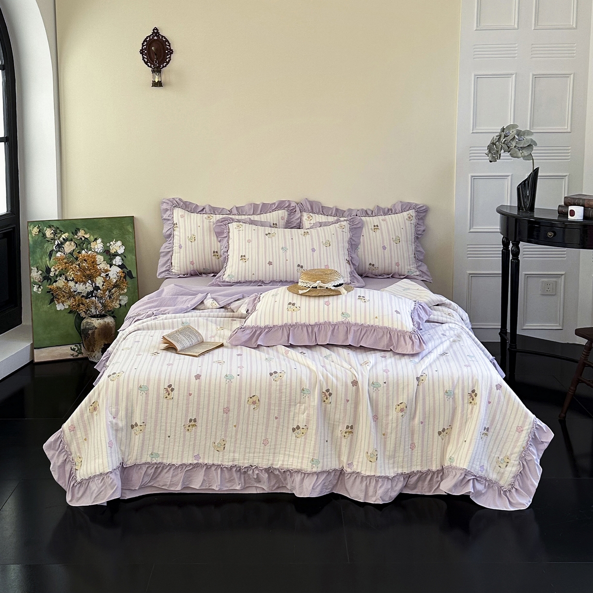 91家纺网 家纺一手货源 找家纺 迷尚家居 2026新款云朵棉印花花边夏被四件套 线条猫