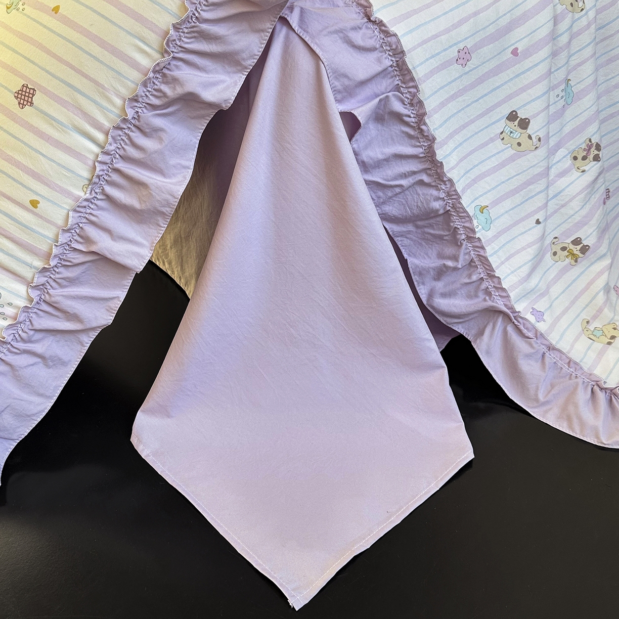 91家纺网 家纺一手货源 找家纺 迷尚家居 2026新款云朵棉印花花边夏被四件套 线条猫