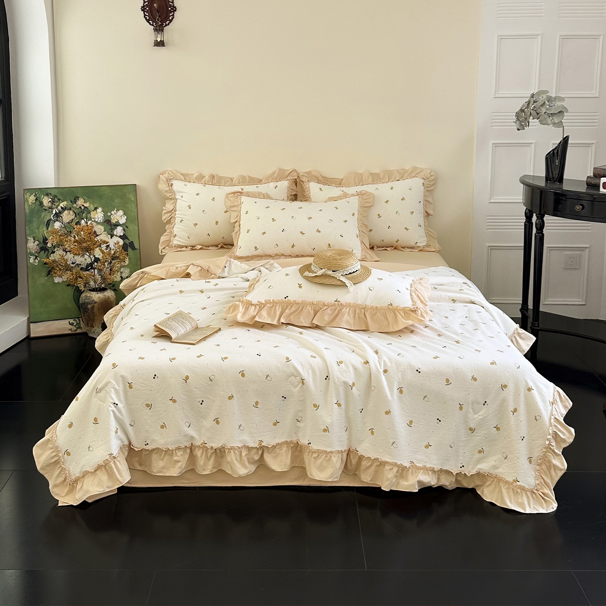 91家纺网 家纺一手货源 找家纺 迷尚家居 2026新款云朵棉印花花边夏被四件套 小柠檬