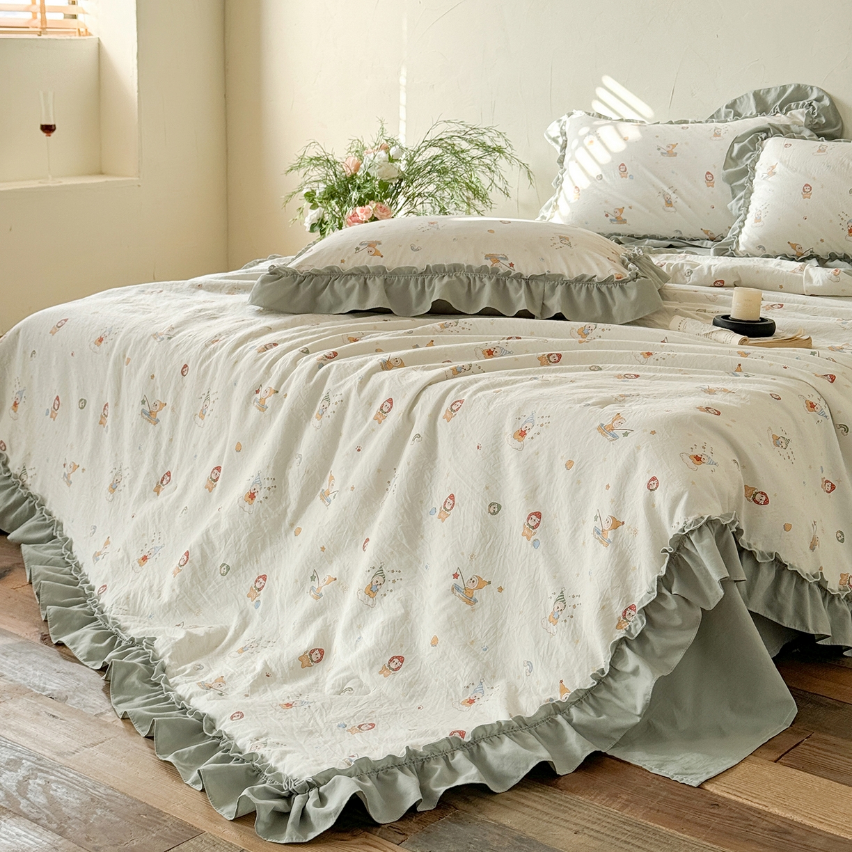 91家纺网 家纺一手货源 找家纺 迷尚家居 2026新款云朵棉印花花边夏被四件套 星星人