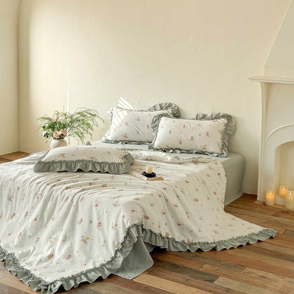 91家纺网 家纺一手货源 找家纺 迷尚家居 2026新款云朵棉印花花边夏被四件套 星星人