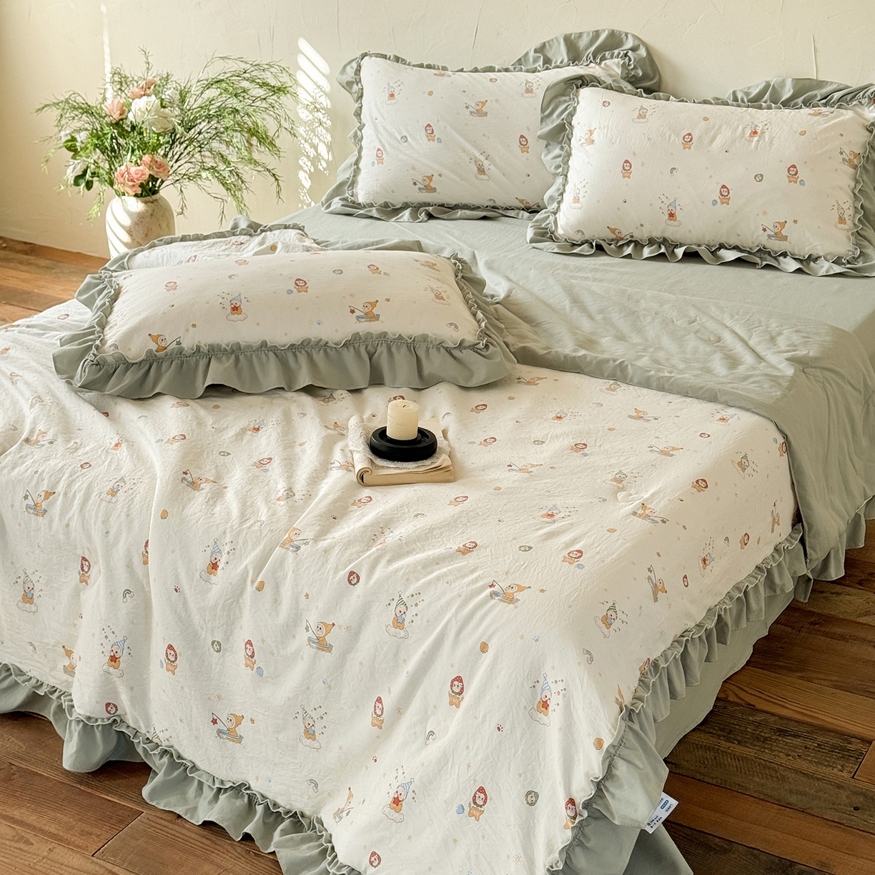 91家纺网 家纺一手货源 找家纺 迷尚家居 2026新款云朵棉印花花边夏被四件套 星星人